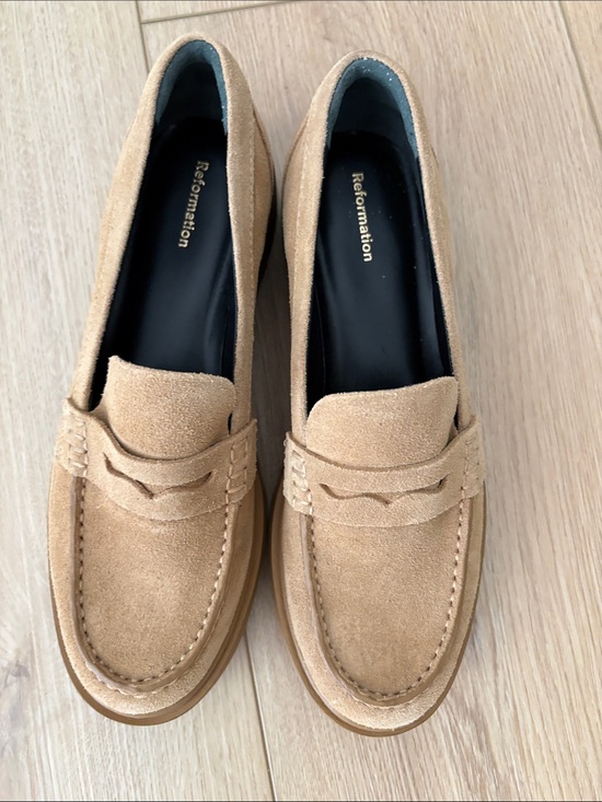 Reformation Shoes - Reformation Agathea Suede Lug Sole Penny Loafers Beige Sand Women’s Size 8